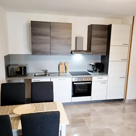 Apartment Luna Petrcane